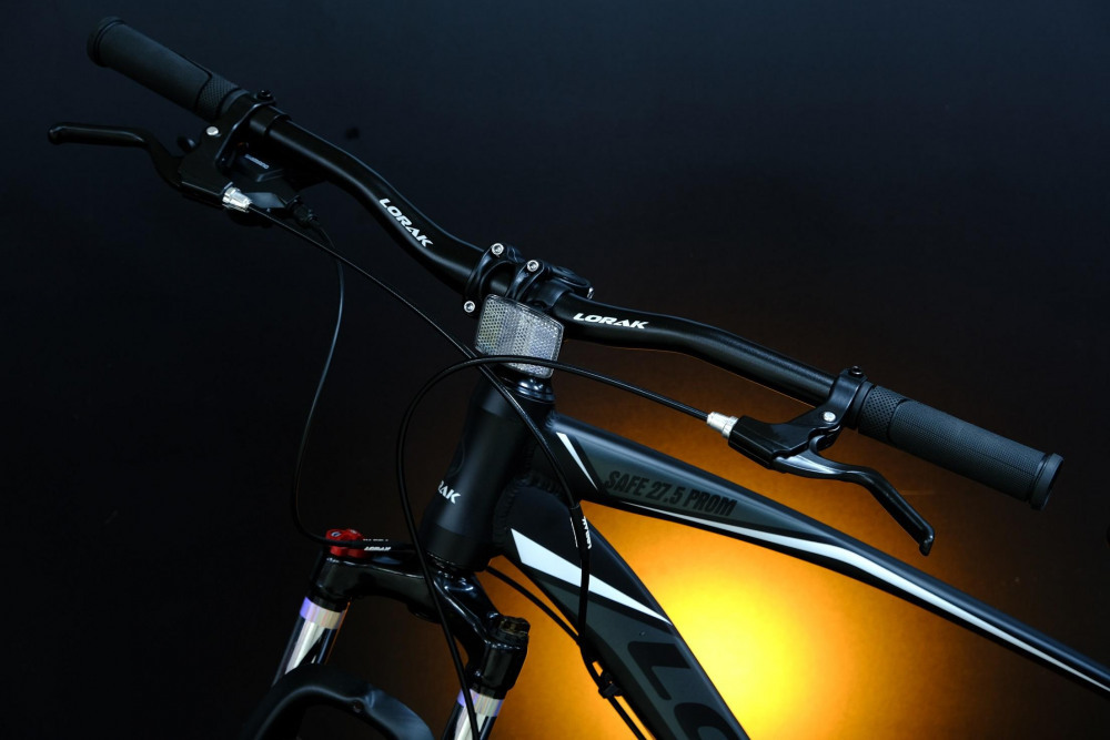 LORAK Safe 27,5 Prom Матовый Чёрный/Белый 19р (на рост 171-182)